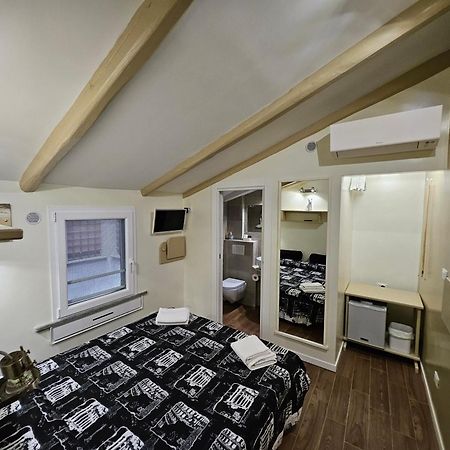 Apartamento The Fox Cove Roma Exterior foto