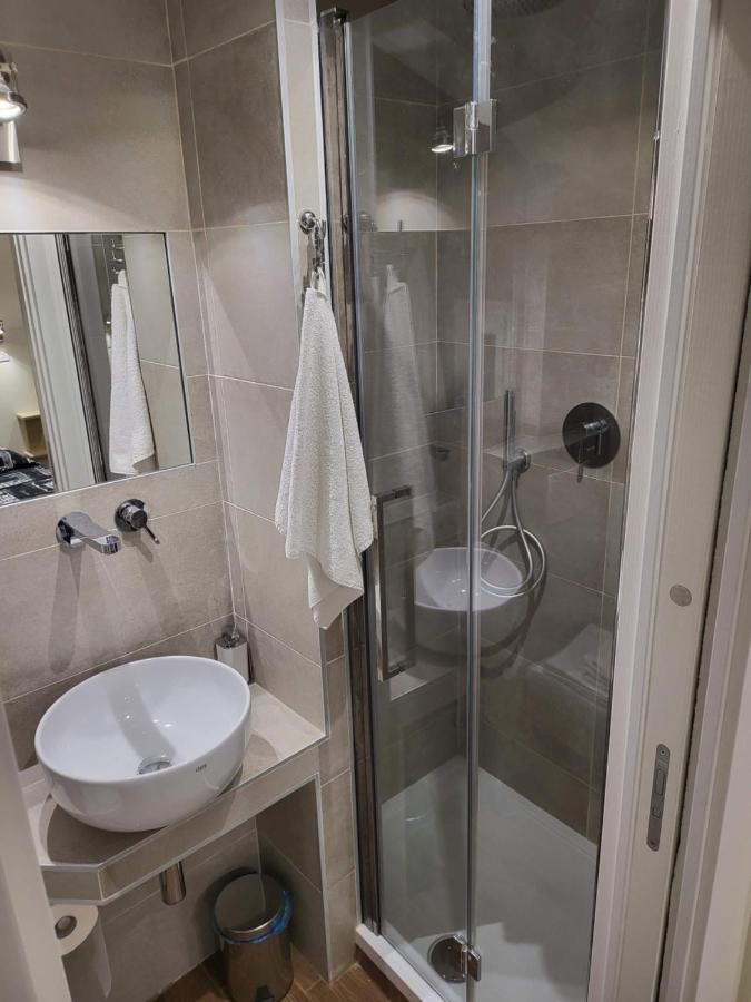 Apartamento The Fox Cove Roma Exterior foto